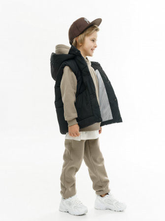 LF kids, жилет демисезонный с капюшоном, цвет черный ! ДЕФЕКТ !