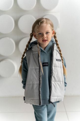 LF kids, жилет демисезонный, цвет светло-серый ДЕФЕКТ